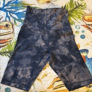 Lululemon Women's High-Waisted Black Shorts